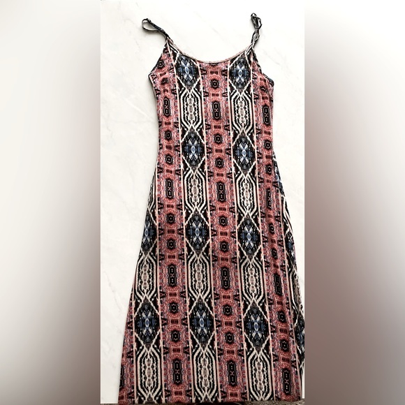 Forever 21 Maxi Dress - Picture 1 of 2